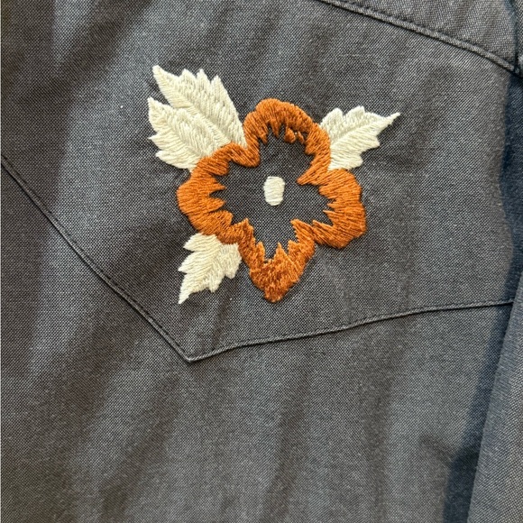 Howler Brothers Charcoal Shirt w/ Hibiscus Flowers - Floral Embroidery - MEDIUM - Picture 5 of 11
